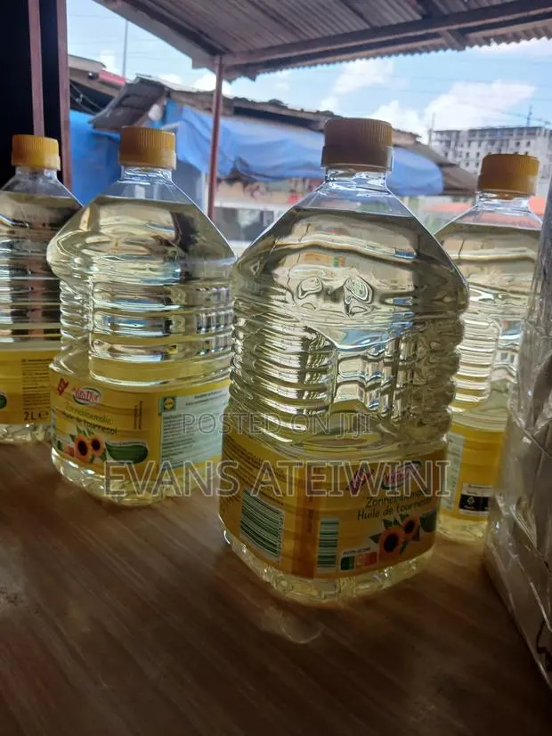 Sunflower Cooking Oil · Photo 1