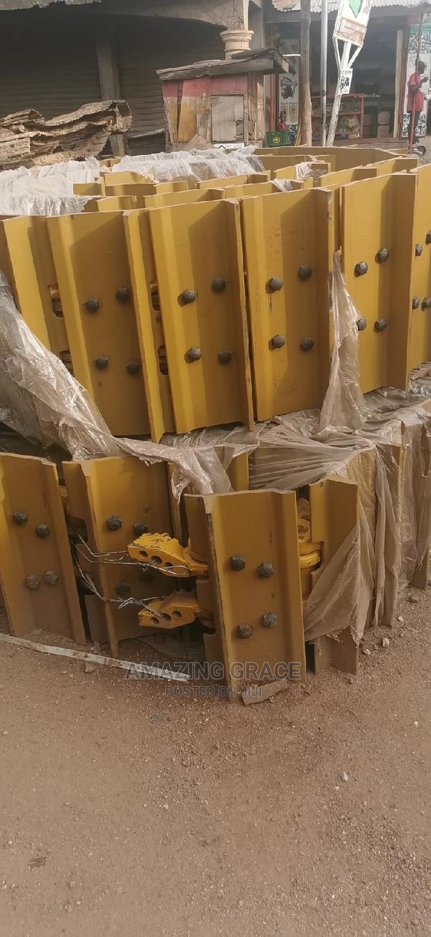 Caterpiller Complete Truck Link and Complete Link