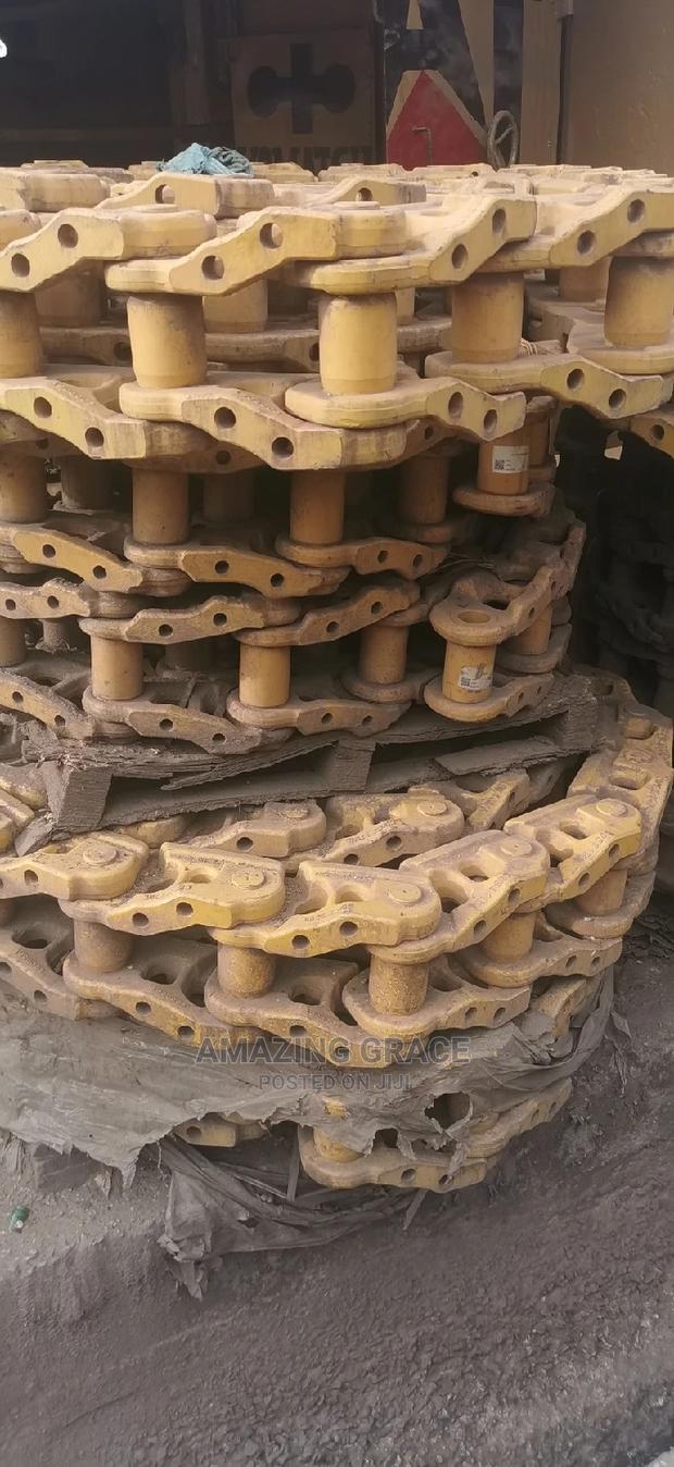 Caterpiller Complete Truck Link and Complete Link · Photo 8