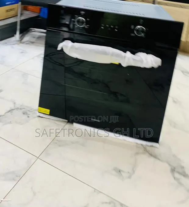 Essential Modern • Black Kenwood Inbuilt Electric Oven · Photo 1