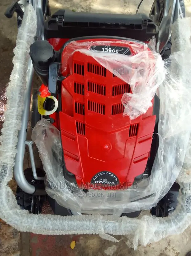 Honda Mower 13.5hp · Photo 1