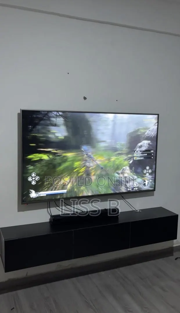 TV Console · Photo 1