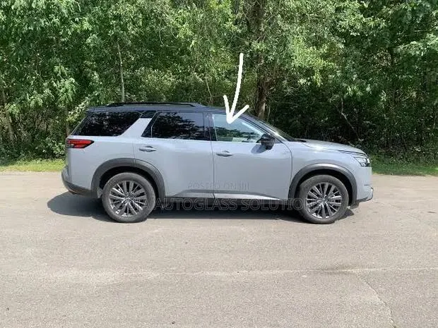 2022 Nissan Pathfinder Laminated Front Right Door Glass Available · Photo 1