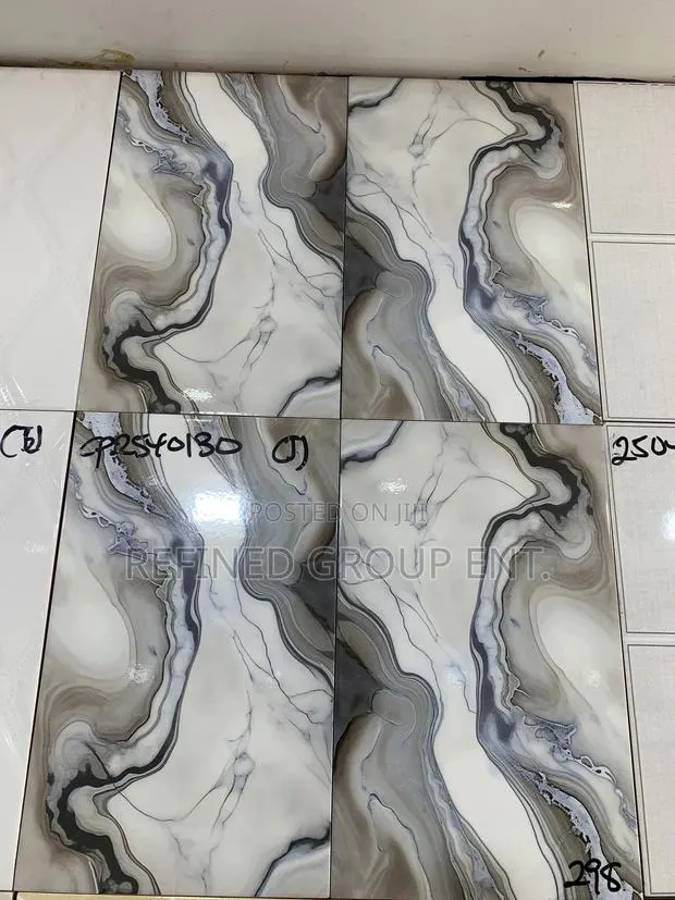 25/40 Wall Tiles. Grade 1 · Photo 1
