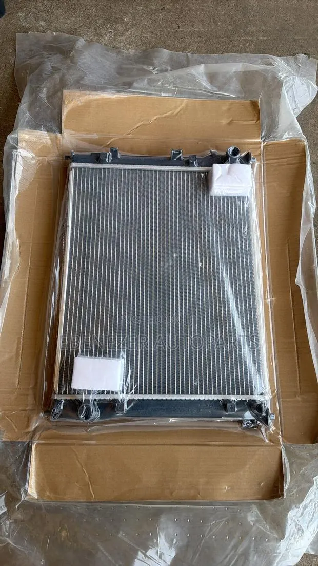 Honda CRV Cr-v 2.0L Radiator Water Tank 2016 2017 2018 2019 2020 2021 · Photo 1
