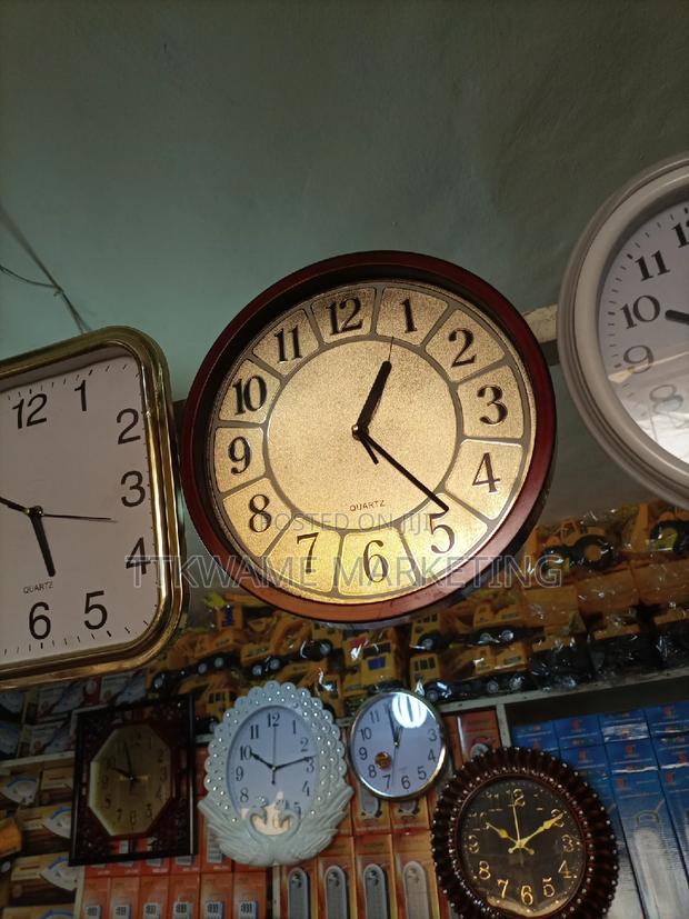 Wall Clock · Photo 1