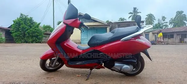 Honda 2008 Red · Photo 1