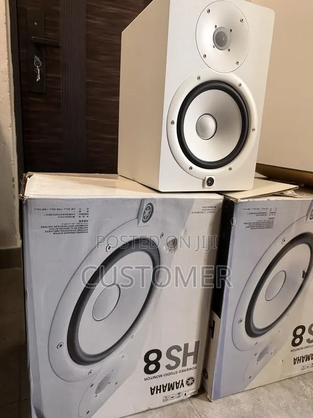 HS8 Yamaha Studio Monitors · Photo 1