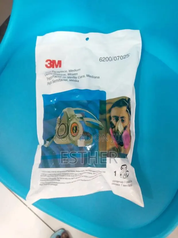 3m Face Mask · Photo 1
