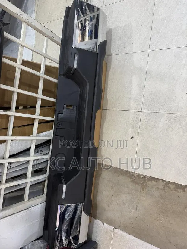 Tundra 203 2024 2025 Back Bumper · Photo 1