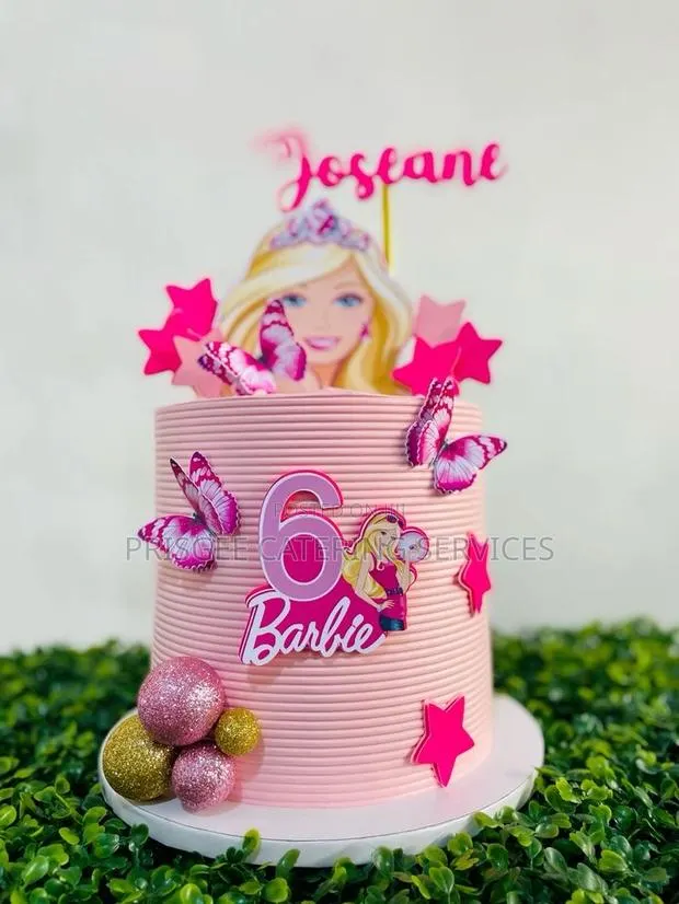 Birthday And Wedding Cakes · Photo 1