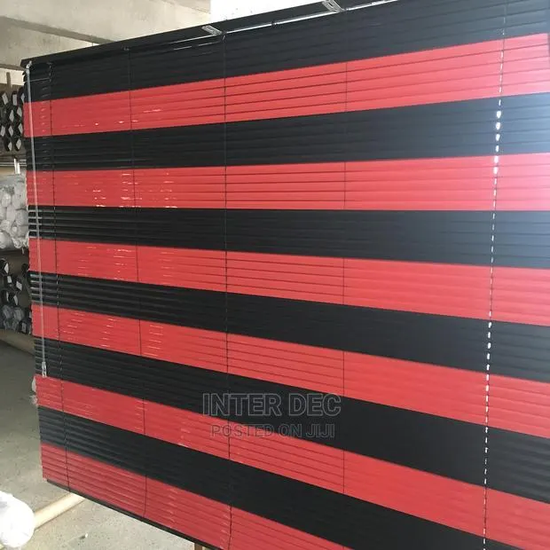 Mixed Aluminum Curtains Blinds · Photo 1