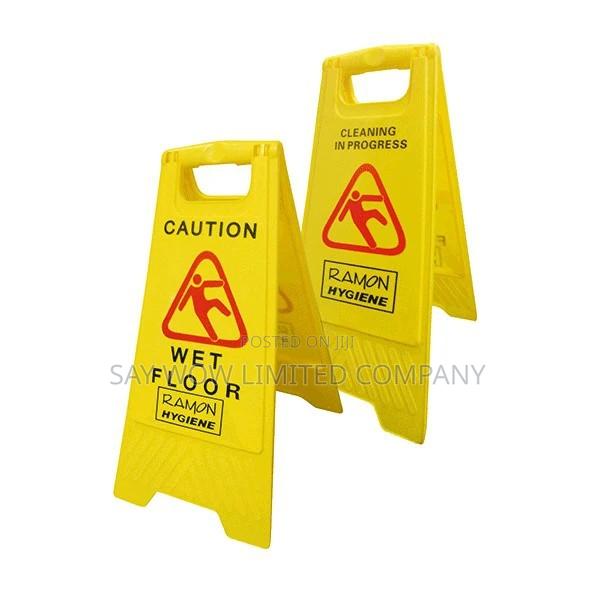 Ramon Caution Signs · Photo 1