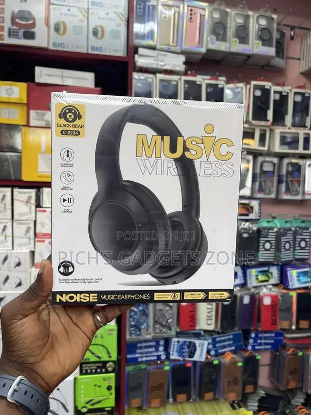 Black Bear C-2234 Wireless Headphones | Immersive Sound Comfort · Photo 1