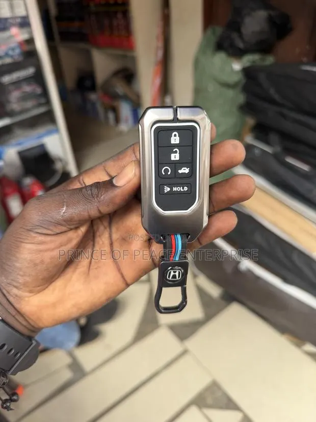 Honda Civic Remote Key Cover With Holder · Photo 1