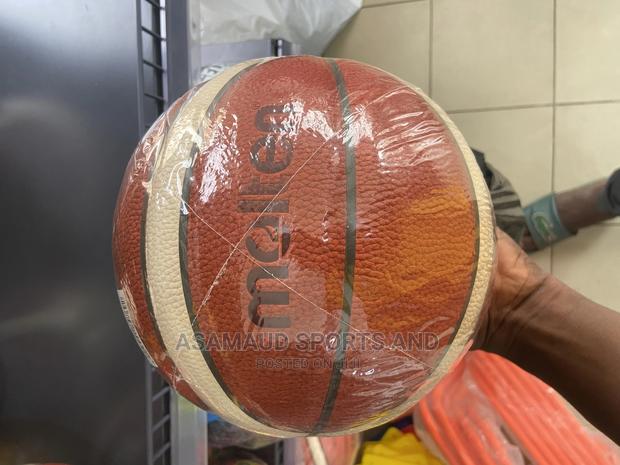 Molten Basketbal at Cool Price · Photo 2
