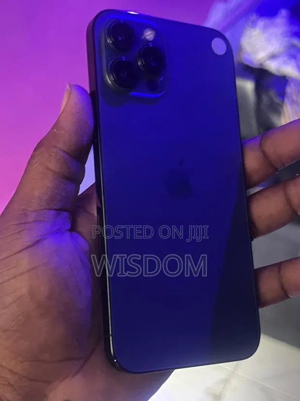 Apple iPhone 12 Pro Max 256 GB Blue · Photo 1