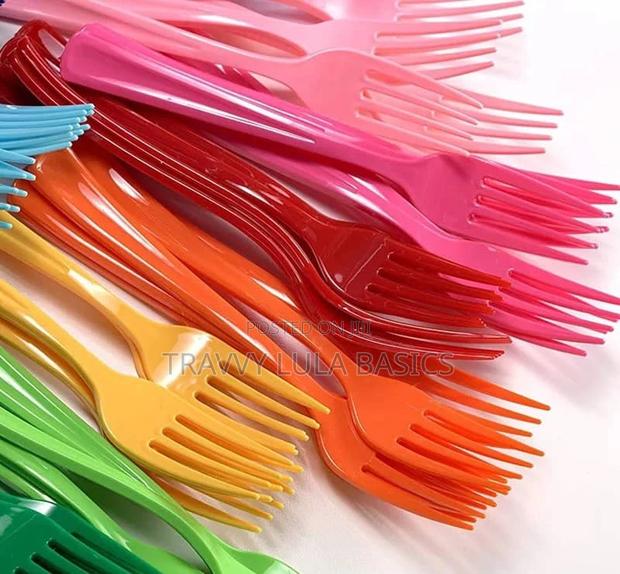 Plastic Coloured Spoons and Forks · Photo 1