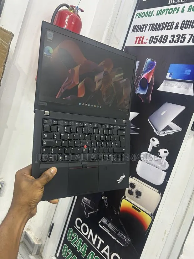 Laptop Lenovo ThinkPad T14 16GB Intel Core i5 SSD 256GB · Photo 1