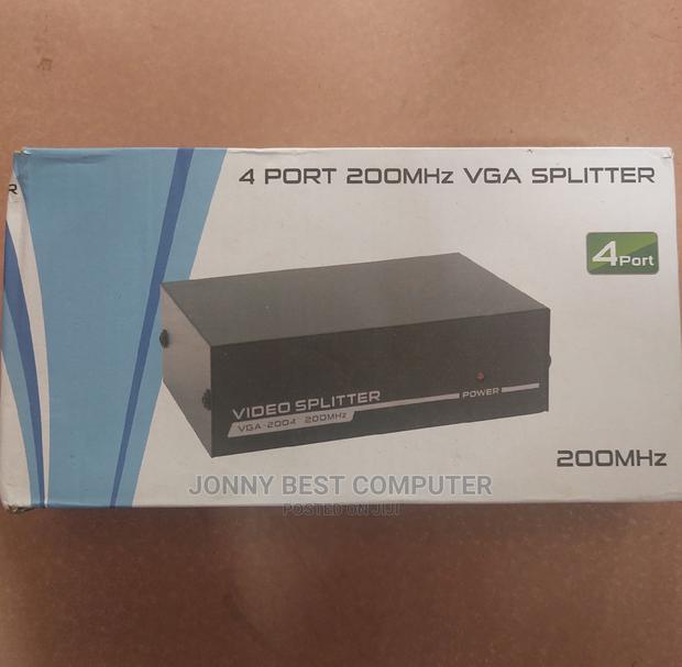 VGA 4 Port Splitter · Photo 2