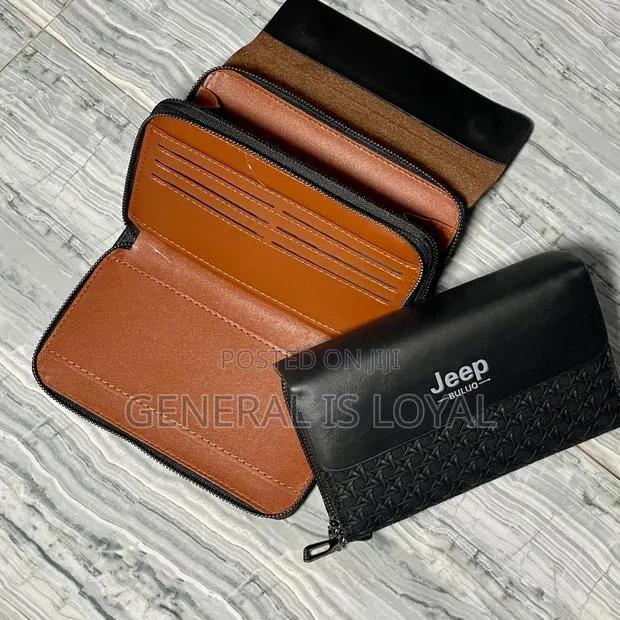Jeep Pouch · Photo 1