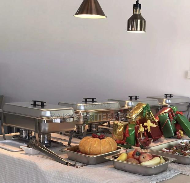 Standard Chaffing Dish With Two Extra Dishes · Photo 1