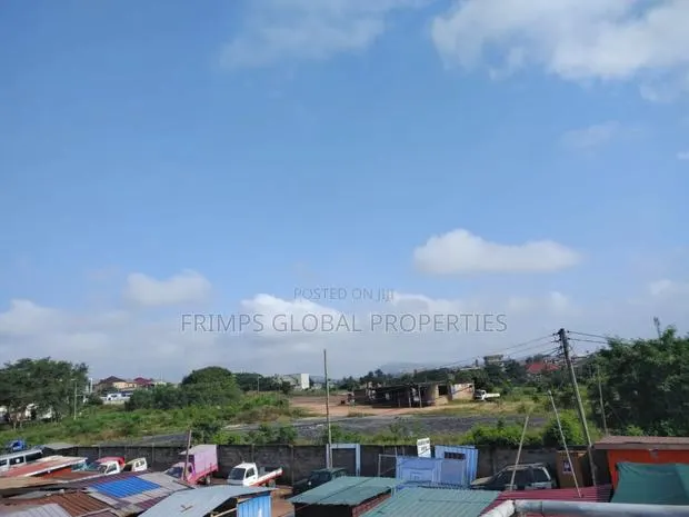 18 Acres of Land at Achimota Ofankor · Photo 1