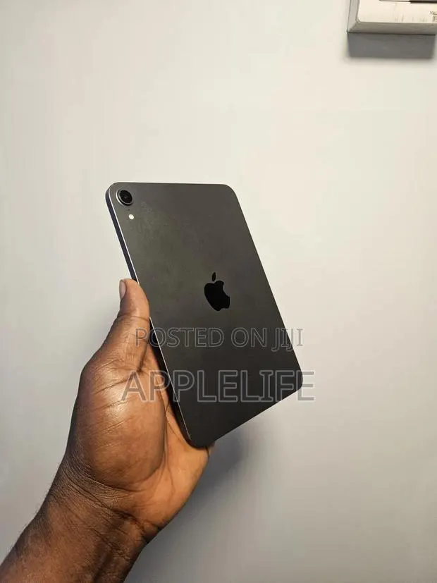 Apple iPad mini 6 64 GB Gray · Photo 1