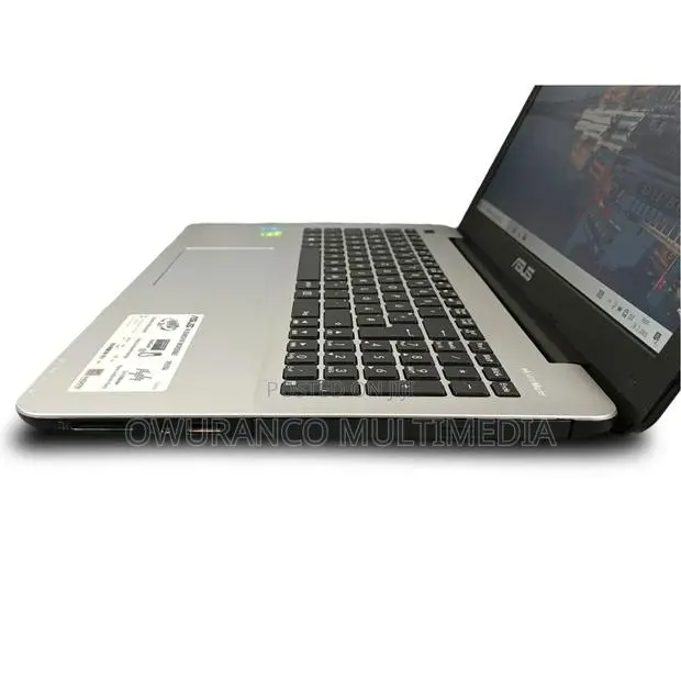 Laptop Asus 8GB Nvidia SSD 256GB · Photo 1