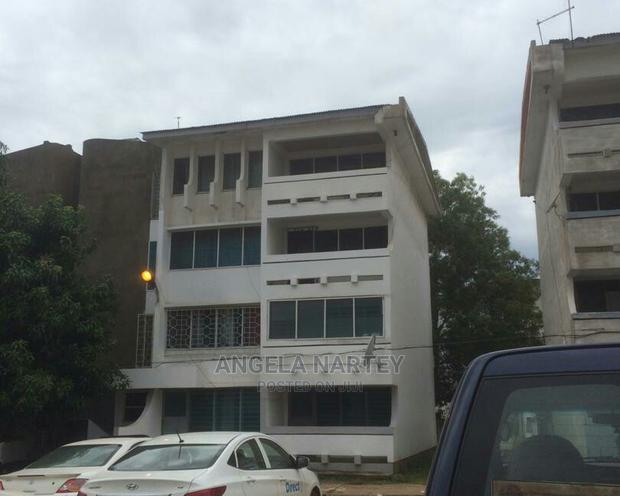 2bdrm Apartment in Sakumono Estates, Tema Metropolitan for sale