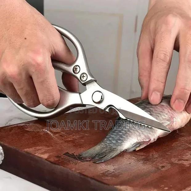 Multifunctional Kitchen Stainless Steel Scissors · Photo 2