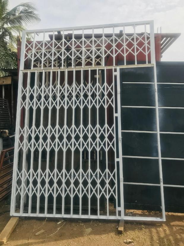 High Quality Pasico Door and Collasable Metal Windows · Photo 3