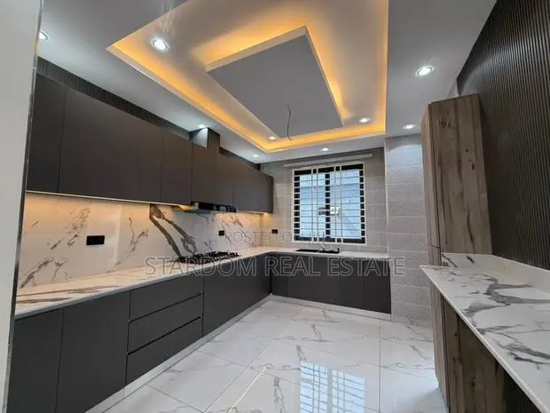 2bdrm Apartment in Lakeside for rent · Photo 1
