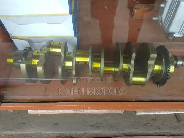 Toyota Land Cruiser V8 1vd Crankshaft · Photo 1