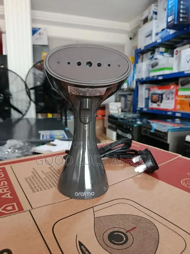 Oraimo Portable Garment Steamer · Photo 1