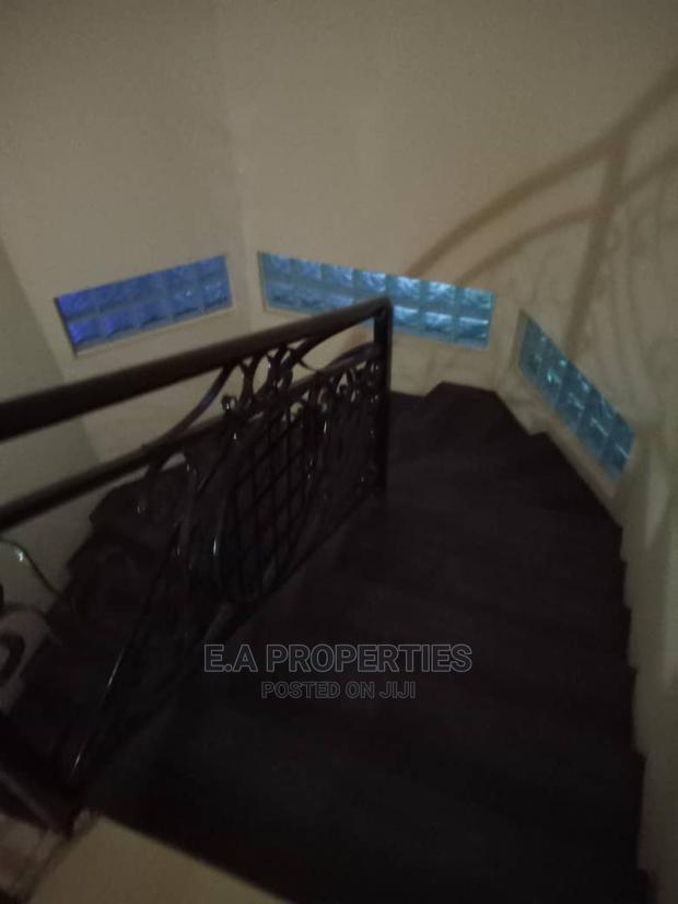 4bdrm Mansion in E a Properties, Ability for Rent · Photo 7