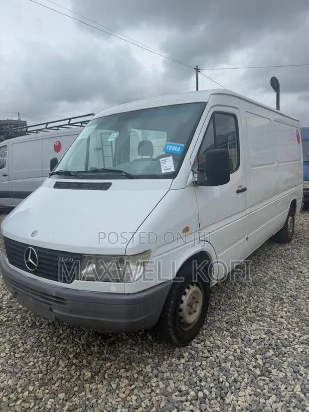 Mercedes-Benz Sprinter 1999 White · Photo 1
