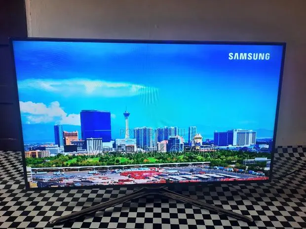 Samsung Smart Tv 32inches · Photo 1
