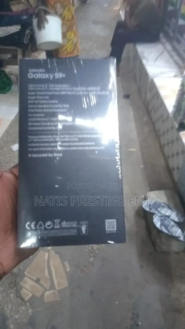 New Samsung Galaxy S9 Plus 256 GB Black · Photo 1