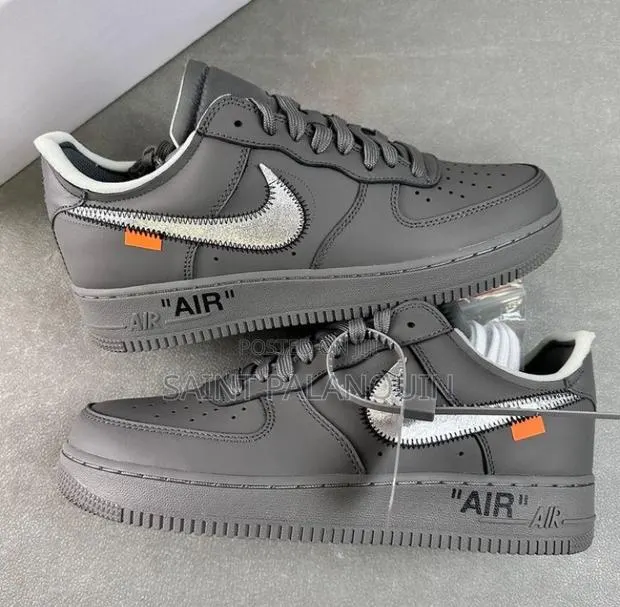 Offwhite Air Force Sneaker · Photo 1
