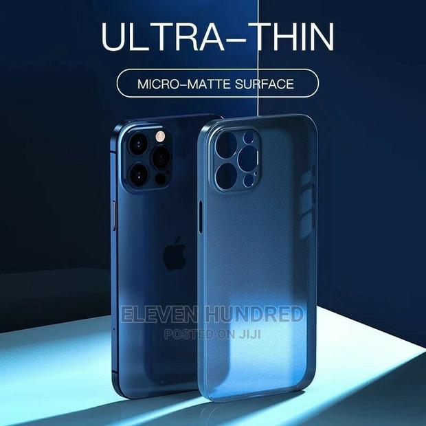 Apple iPhone 13 Series Ultra Thin Matte Case · Photo 2