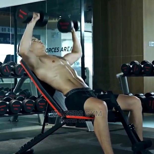 Foldable Weight Bench Heavy Press Workout · Photo 1
