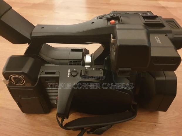 Panasonic HC-X1000E 4K Camcorder · Photo 6