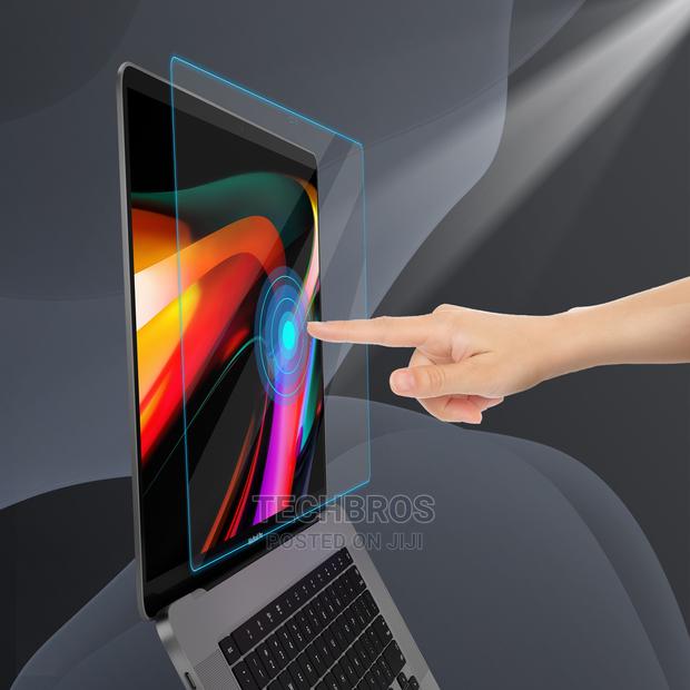 Screen Protector for Macbooks · Photo 4
