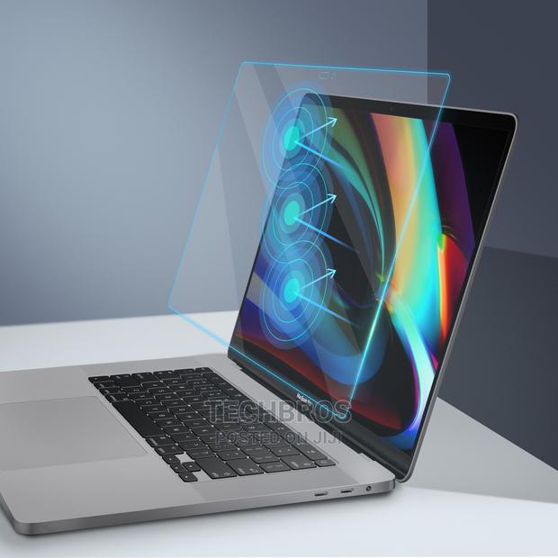 Screen Protector for Macbooks · Photo 2