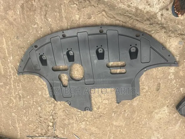 Hyundai Elantra 2017 2018 Engine Under Cover · Photo 1