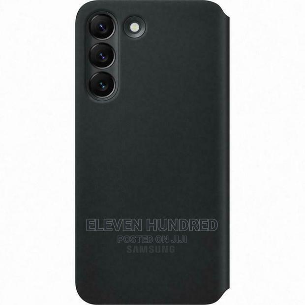 Galaxy S22+ Smart Clear View Cover Blackie · Photo 1