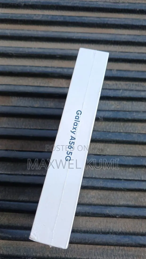 New Samsung Galaxy A56 256 GB Gray · Photo 1