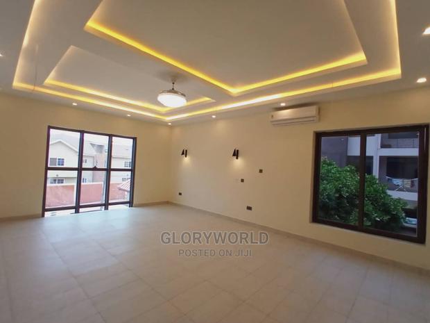 5bdrm House in East Legon for sale · Photo 4