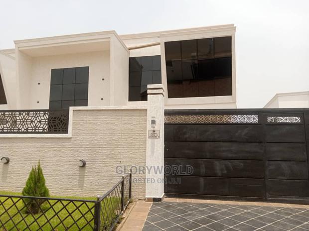 5bdrm House in East Legon for sale · Photo 2
